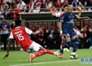 雷火电竞亚洲先驱-切尔西战平莱比锡，梅西乌龙送礼法甲