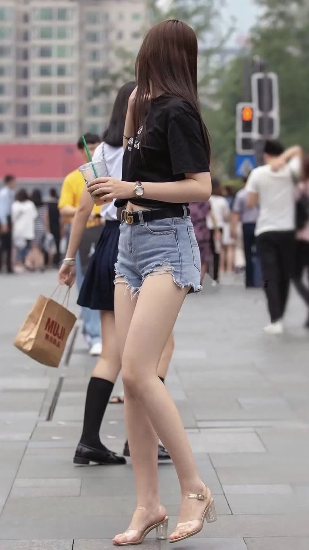 南美铁幕与北欧锋刃,2026世界杯E组关键战,厄瓜多尔逆转巴西,哈兰德带队取胜,防守稳固书写唯一剧本